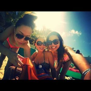 Meet your Posher, Candi